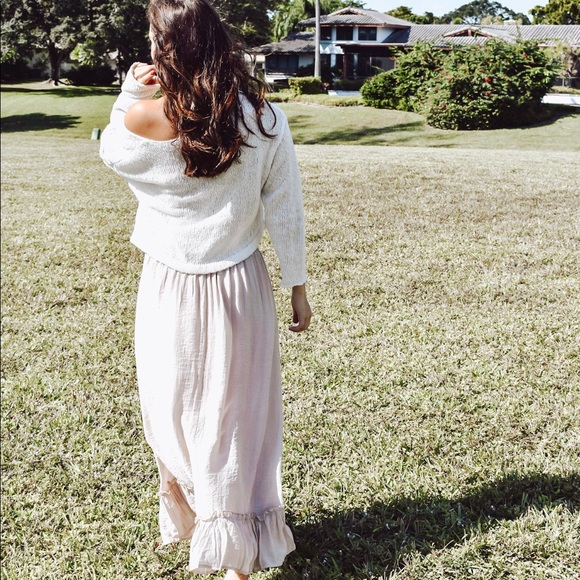 Hazel Blush Maxi Skirt with Bow - Picture 2 of 5